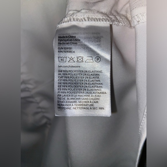 Women’s H&M long sleeved gathered front silky white top size XXL NWT‎ - Picture 7 of 10